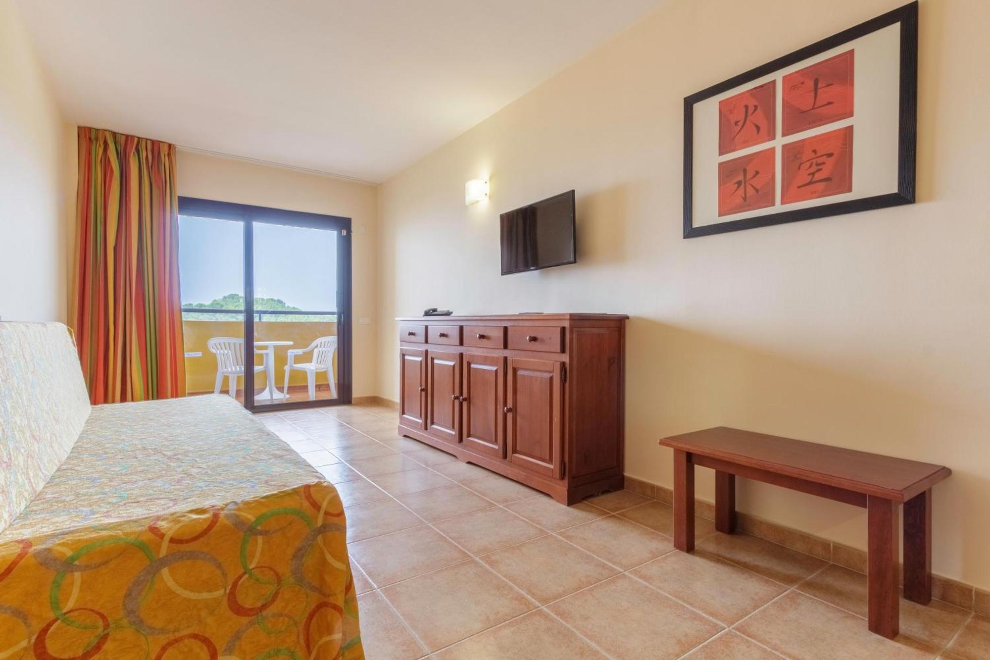 Apartamentos Best Alcazar ลาเอร์ราดูรา ภายนอก รูปภาพ