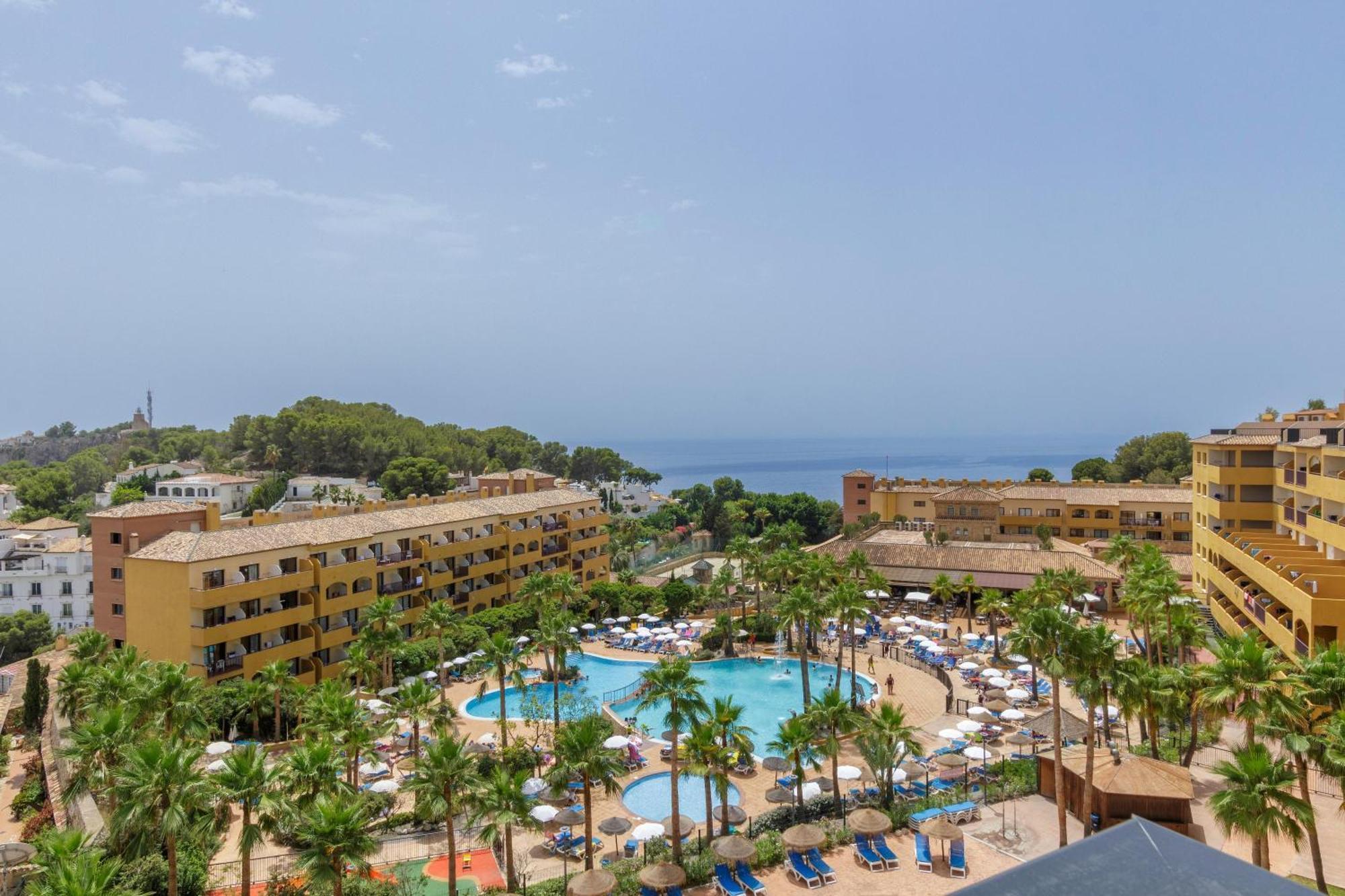 Apartamentos Best Alcazar ลาเอร์ราดูรา ภายนอก รูปภาพ