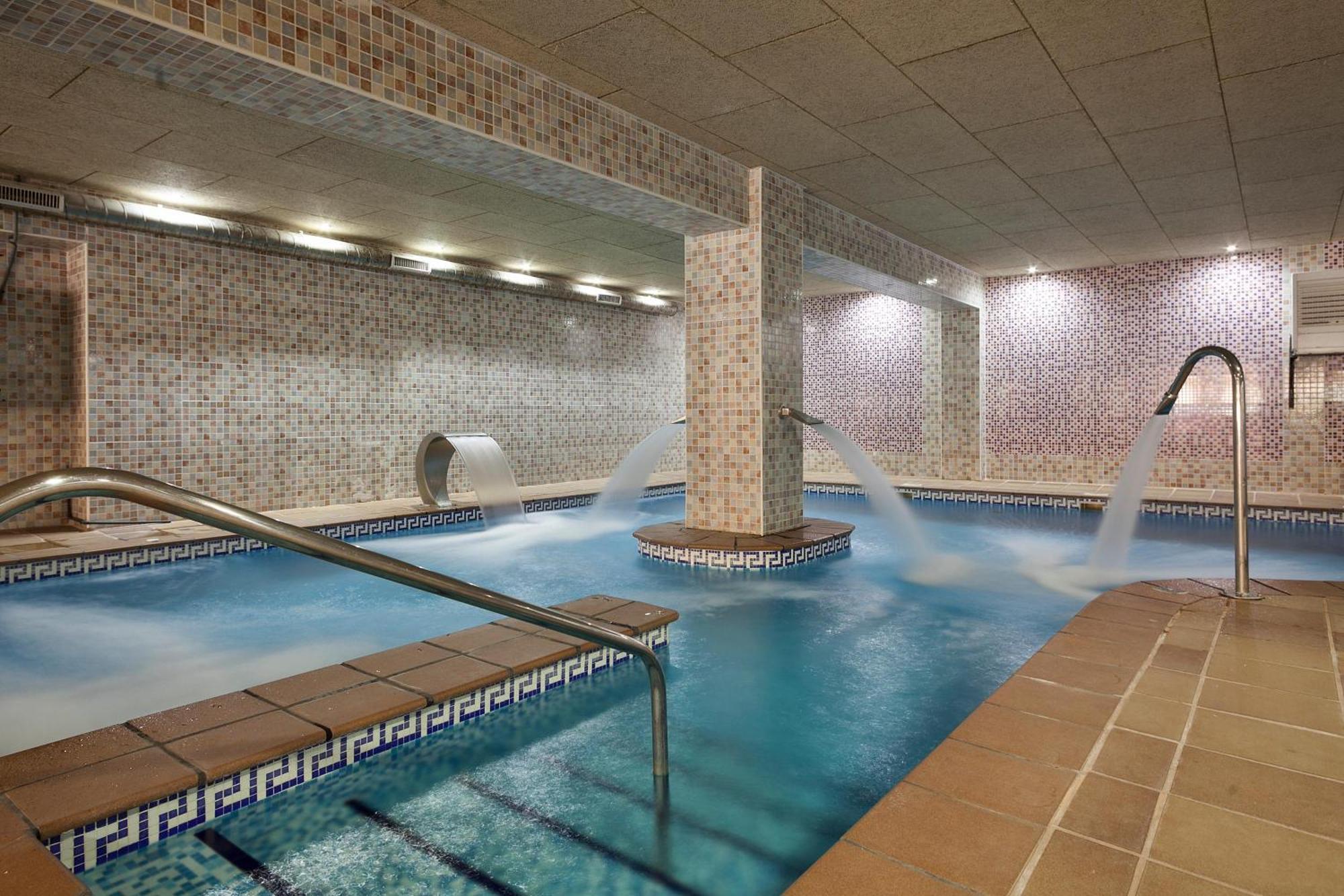 Apartamentos Best Alcazar ลาเอร์ราดูรา ภายนอก รูปภาพ